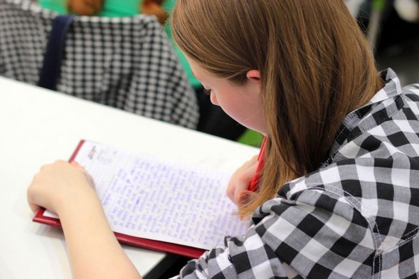 满是正能量的丁克洛斯学校 满是正能量的丁克洛斯学校