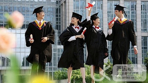 UKiset英语考试高分攻略：“be+不定式”结构的语法意义
