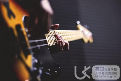 Ukiset阅读练习：初中寄宿生活